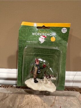 Santa's Workbench Resin Figurine with Dog - Red Hat, Green Card